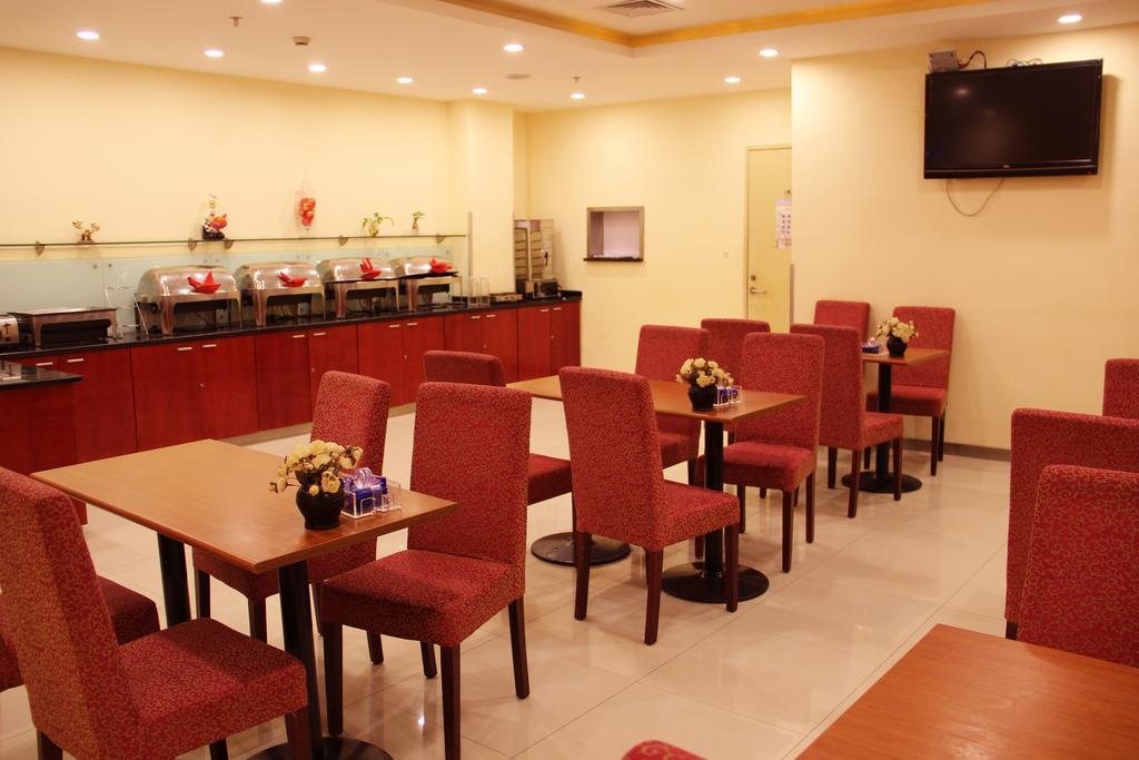 Hanting Express Shanghai Songjiang North Renmin Road Exterior photo